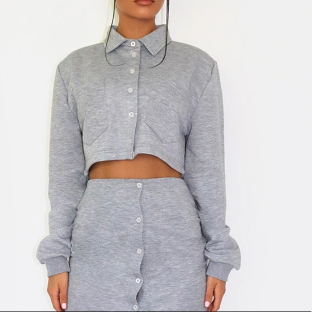 Grey cropped top